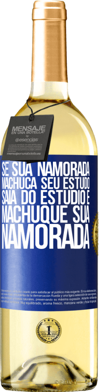 29,95 € | Vinho branco Edição WHITE Se sua namorada machuca seu estudo, saia do estúdio e machuque sua namorada Etiqueta Azul. Etiqueta personalizável Vinho jovem Colheita 2025 Verdejo