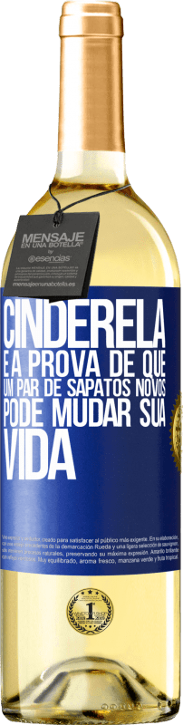 29,95 € | Vinho branco Edição WHITE Cinderela é a prova de que um par de sapatos novos pode mudar sua vida Etiqueta Azul. Etiqueta personalizável Vinho jovem Colheita 2025 Verdejo