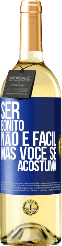 29,95 € | Vinho branco Edição WHITE Ser bonito não é fácil, mas você se acostuma Etiqueta Azul. Etiqueta personalizável Vinho jovem Colheita 2025 Verdejo