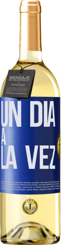 29,95 € | Vino Blanco Edición WHITE Un día a la vez Etiqueta Azul. Etiqueta personalizable Vino joven Cosecha 2023 Verdejo