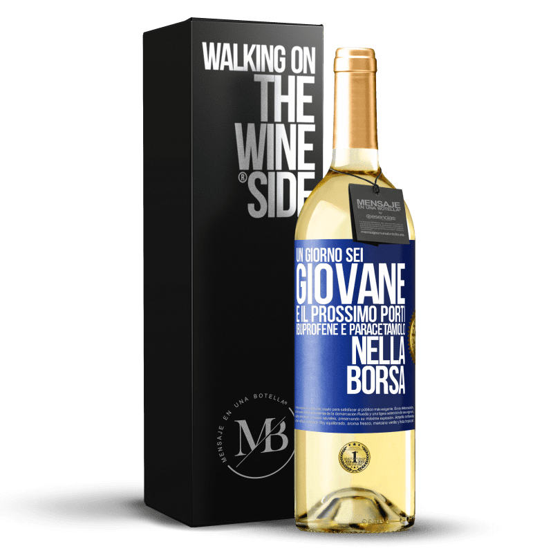 29,95 € Spedizione Gratuita | Vino bianco Edizione WHITE Un giorno sei giovane e il prossimo porti ibuprofene e paracetamolo nella borsa Etichetta Blu. Etichetta personalizzabile Vino giovane Raccogliere 2024 Verdejo