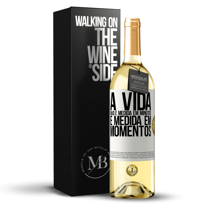 29,95 € Envio grátis | Vinho branco Edição WHITE A vida não é medida em minutos, é medida em momentos Etiqueta Branca. Etiqueta personalizável Vinho jovem Colheita 2025 Verdejo
