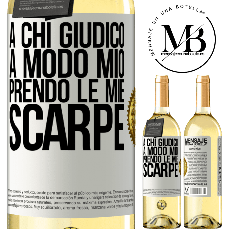 29,95 € Spedizione Gratuita | Vino bianco Edizione WHITE A chi giudico a modo mio, prendo le mie scarpe Etichetta Bianca. Etichetta personalizzabile Vino giovane Raccogliere 2024 Verdejo