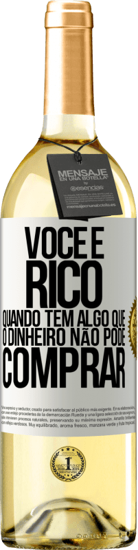 29,95 € | Vinho branco Edição WHITE Você é rico quando tem algo que o dinheiro não pode comprar Etiqueta Branca. Etiqueta personalizável Vinho jovem Colheita 2024 Verdejo