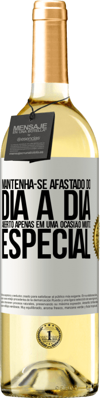 29,95 € Envio grátis | Vinho branco Edição WHITE Mantenha-se afastado do dia a dia. Aberto apenas em uma ocasião muito especial Etiqueta Branca. Etiqueta personalizável Vinho jovem Colheita 2025 Verdejo