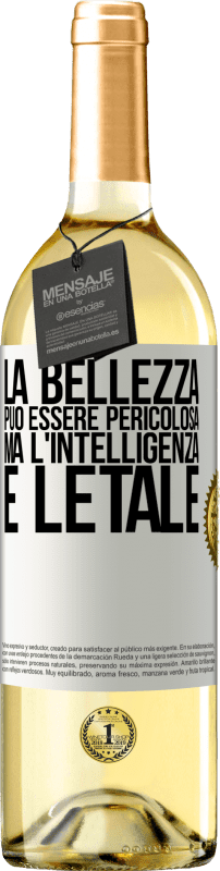 29,95 € | Vino bianco Edizione WHITE La bellezza può essere pericolosa, ma l'intelligenza è letale Etichetta Bianca. Etichetta personalizzabile Vino giovane Raccogliere 2024 Verdejo