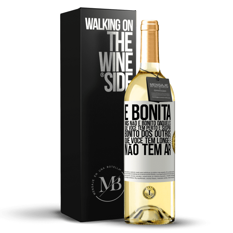 29,95 € Envio grátis | Vinho branco Edição WHITE É bonita. Mas não é bonito daqueles que você tem perto e suspira. Bonito dos outros, que você tem longe e não tem ar Etiqueta Branca. Etiqueta personalizável Vinho jovem Colheita 2024 Verdejo