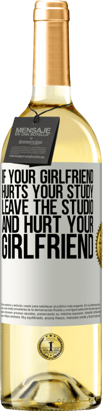 29,95 € Free Shipping | White Wine WHITE Edition If your girlfriend hurts your study, leave the studio and hurt your girlfriend White Label. Customizable label Young wine Harvest 2025 Verdejo