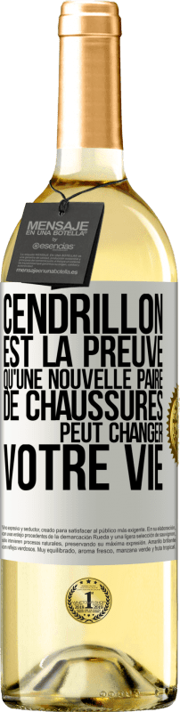 29,95 € | Vin blanc Édition WHITE Cendrillon est la preuve qu'une nouvelle paire de chaussures peut changer votre vie Étiquette Blanche. Étiquette personnalisable Vin jeune Récolte 2024 Verdejo