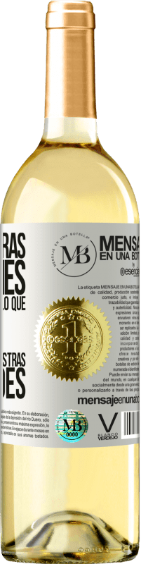 «Son nuestras elecciones las que muestran lo que somos, mucho más que nuestras habilidades» Edición WHITE