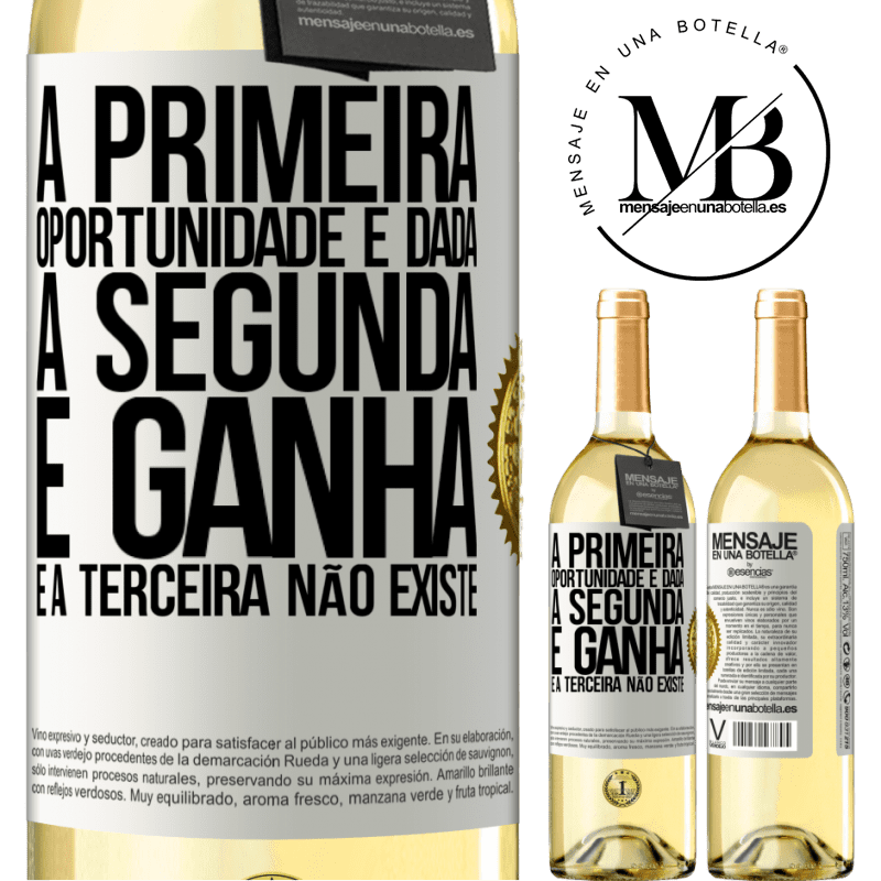 29,95 € Envio grátis | Vinho branco Edição WHITE A primeira oportunidade é dada, a segunda é ganha e a terceira não existe Etiqueta Branca. Etiqueta personalizável Vinho jovem Colheita 2025 Verdejo