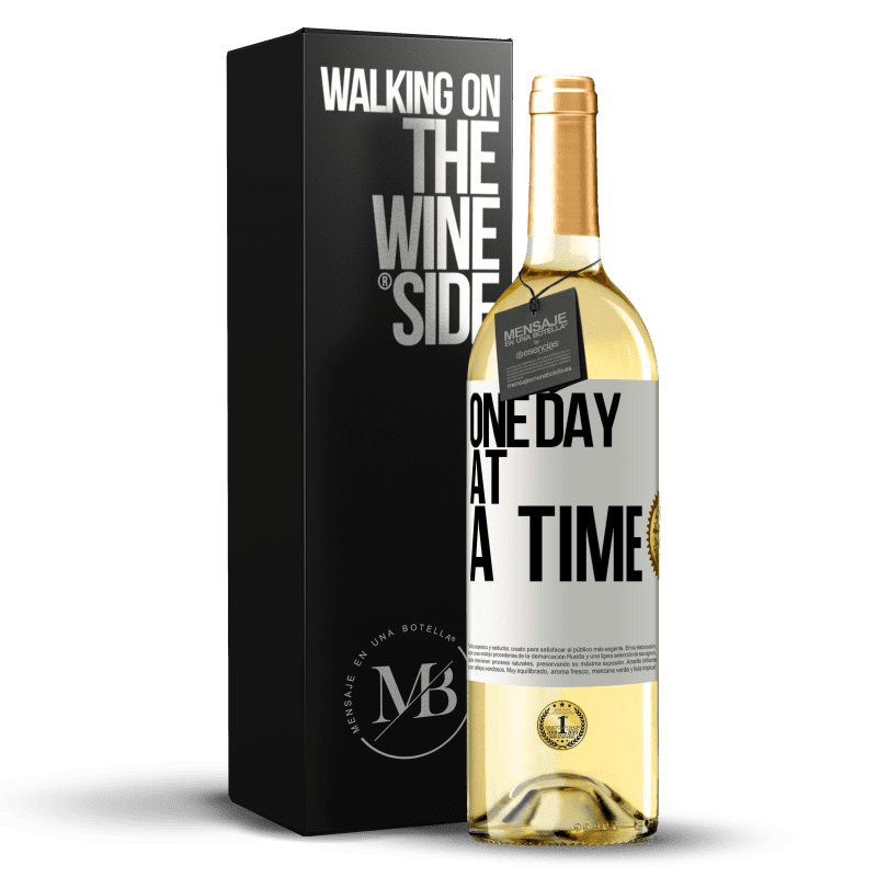 29,95 € Free Shipping | White Wine WHITE Edition One day at a time White Label. Customizable label Young wine Harvest 2025 Verdejo