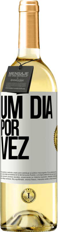29,95 € | Vinho branco Edição WHITE Um dia por vez Etiqueta Branca. Etiqueta personalizável Vinho jovem Colheita 2023 Verdejo