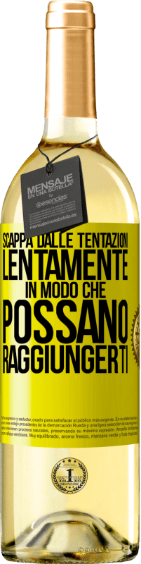 29,95 € Spedizione Gratuita | Vino bianco Edizione WHITE Scappa dalle tentazioni ... lentamente, in modo che possano raggiungerti Etichetta Gialla. Etichetta personalizzabile Vino giovane Raccogliere 2024 Verdejo