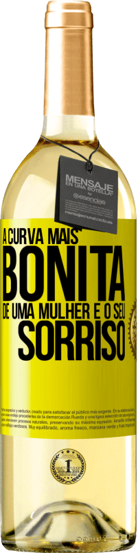 29,95 € Envio grátis | Vinho branco Edição WHITE A curva mais bonita de uma mulher é o seu sorriso Etiqueta Amarela. Etiqueta personalizável Vinho jovem Colheita 2024 Verdejo