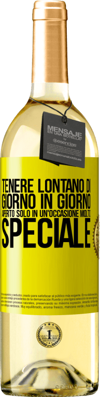 29,95 € | Vino bianco Edizione WHITE Tenere lontano di giorno in giorno. Aperto solo in un'occasione molto speciale Etichetta Gialla. Etichetta personalizzabile Vino giovane Raccogliere 2024 Verdejo