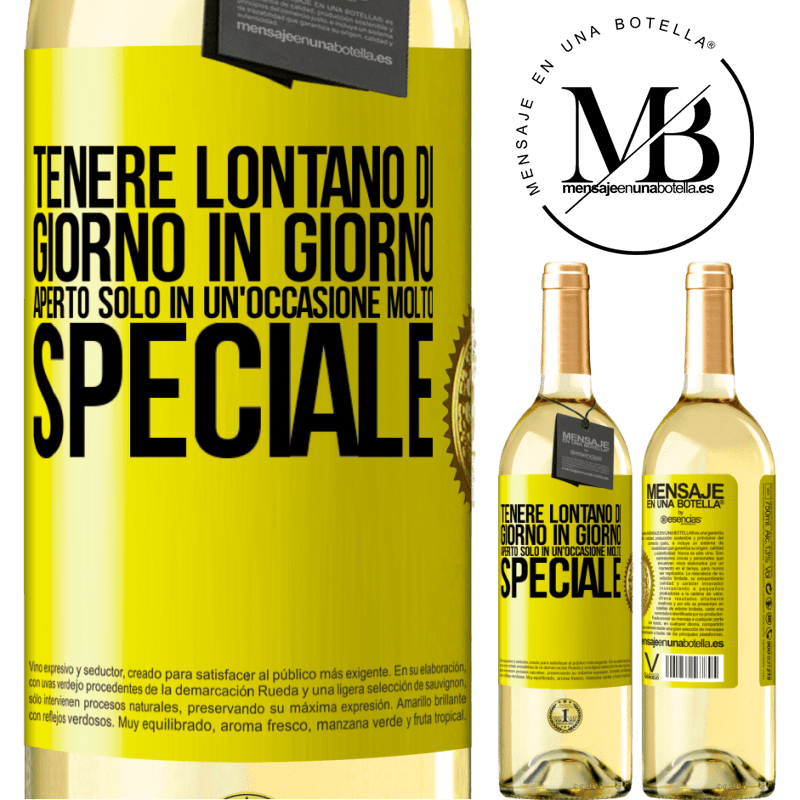 29,95 € Spedizione Gratuita | Vino bianco Edizione WHITE Tenere lontano di giorno in giorno. Aperto solo in un'occasione molto speciale Etichetta Gialla. Etichetta personalizzabile Vino giovane Raccogliere 2024 Verdejo