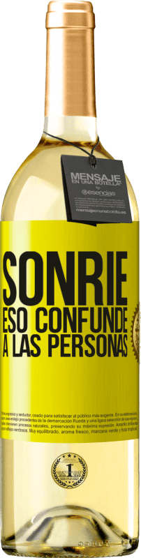 29,95 € | Vino Blanco Edición WHITE Sonríe, eso confunde a las personas Etiqueta Amarilla. Etiqueta personalizable Vino joven Cosecha 2024 Verdejo