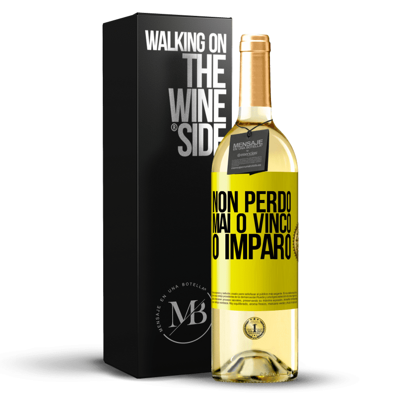 29,95 € Spedizione Gratuita | Vino bianco Edizione WHITE Non perdo mai O vinco o imparo Etichetta Gialla. Etichetta personalizzabile Vino giovane Raccogliere 2024 Verdejo