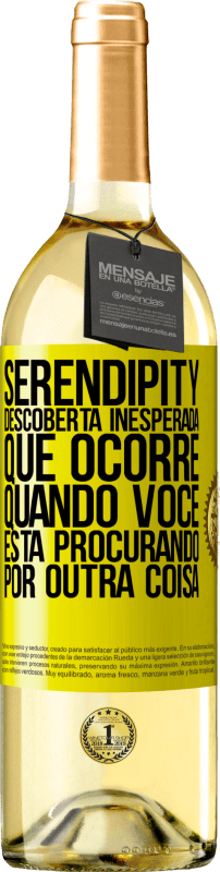 29,95 € | Vinho branco Edição WHITE Serendipity Descoberta inesperada que ocorre quando você está procurando por outra coisa Etiqueta Amarela. Etiqueta personalizável Vinho jovem Colheita 2024 Verdejo