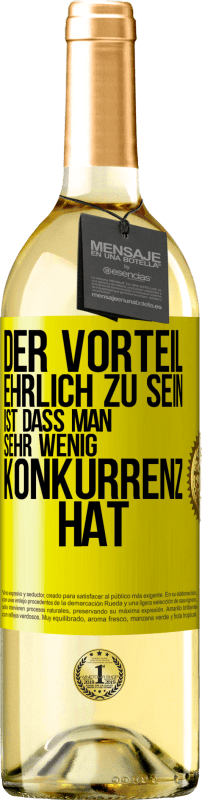 29,95 € | Weißwein WHITE Ausgabe Der Vorteil, ehrlich zu sein, ist dass man sehr wenig Konkurrenz hat Gelbes Etikett. Anpassbares Etikett Junger Wein Ernte 2024 Verdejo