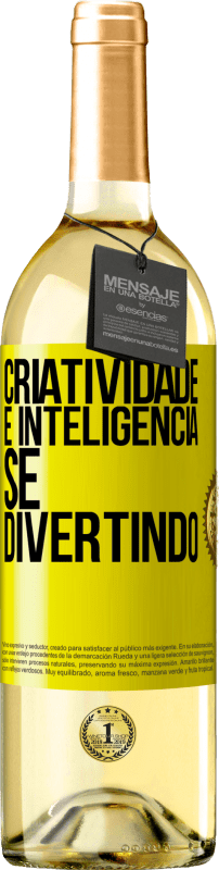 29,95 € | Vinho branco Edição WHITE Criatividade é inteligência se divertindo Etiqueta Amarela. Etiqueta personalizável Vinho jovem Colheita 2024 Verdejo