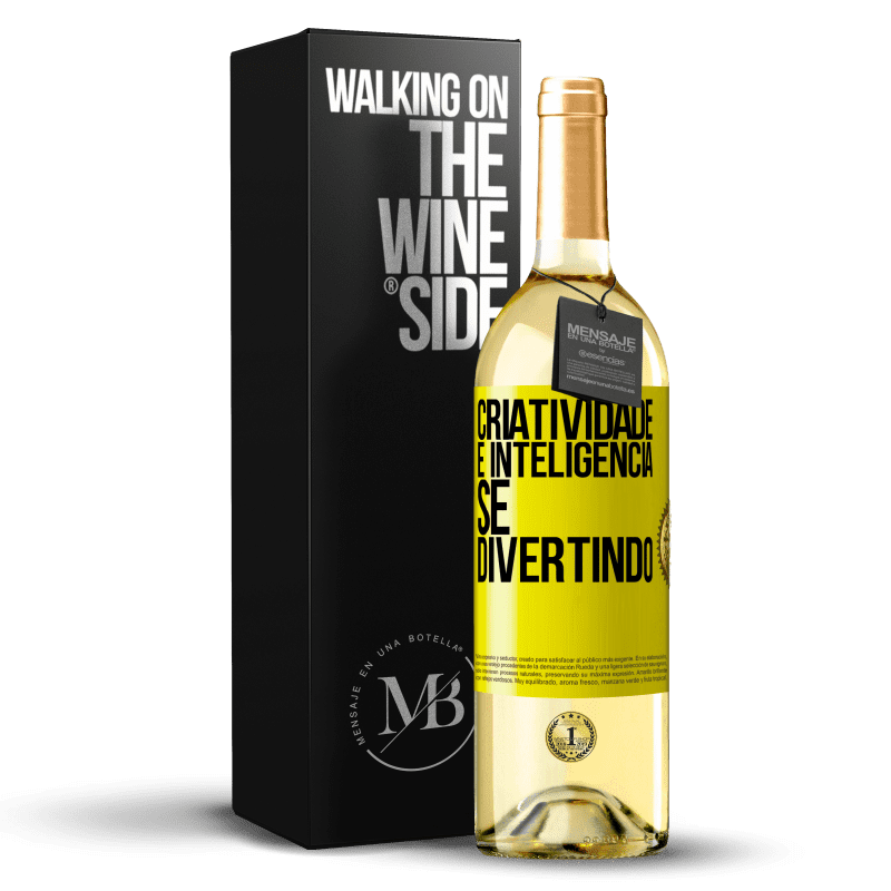 29,95 € Envio grátis | Vinho branco Edição WHITE Criatividade é inteligência se divertindo Etiqueta Amarela. Etiqueta personalizável Vinho jovem Colheita 2024 Verdejo