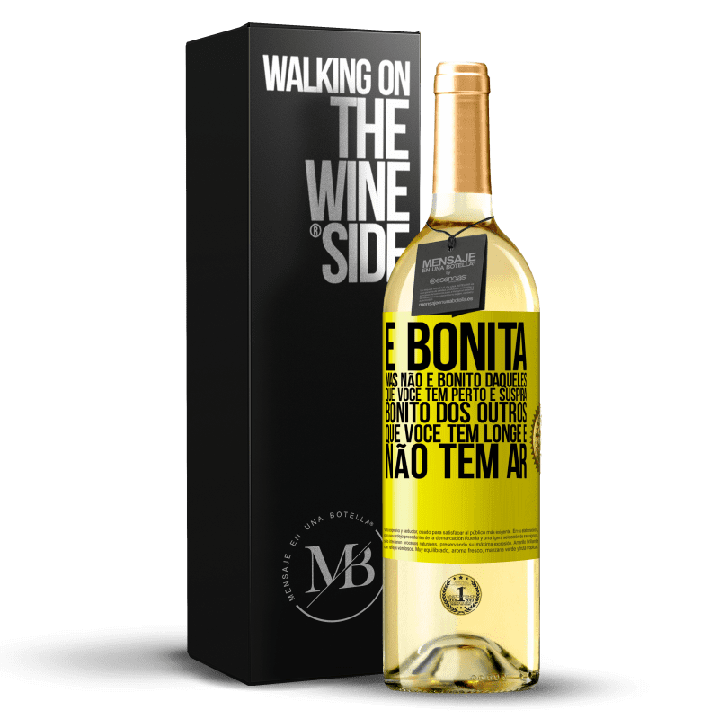 29,95 € Envio grátis | Vinho branco Edição WHITE É bonita. Mas não é bonito daqueles que você tem perto e suspira. Bonito dos outros, que você tem longe e não tem ar Etiqueta Amarela. Etiqueta personalizável Vinho jovem Colheita 2024 Verdejo