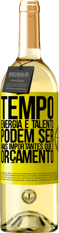 29,95 € | Vinho branco Edição WHITE Tempo, energia e talento podem ser mais importantes que o orçamento Etiqueta Amarela. Etiqueta personalizável Vinho jovem Colheita 2024 Verdejo