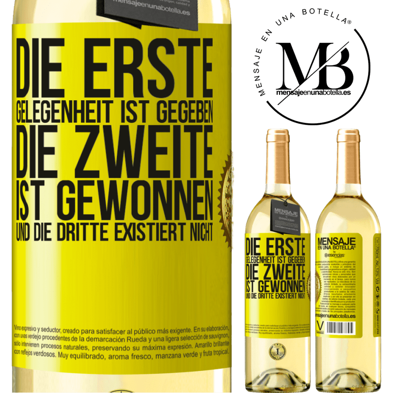 29,95 € Kostenloser Versand | Weißwein WHITE Ausgabe Die erste Gelegenheit wird einem gegeben, die Zweite wird gewonnen und die Dritte existiert nicht Gelbes Etikett. Anpassbares Etikett Junger Wein Ernte 2023 Verdejo