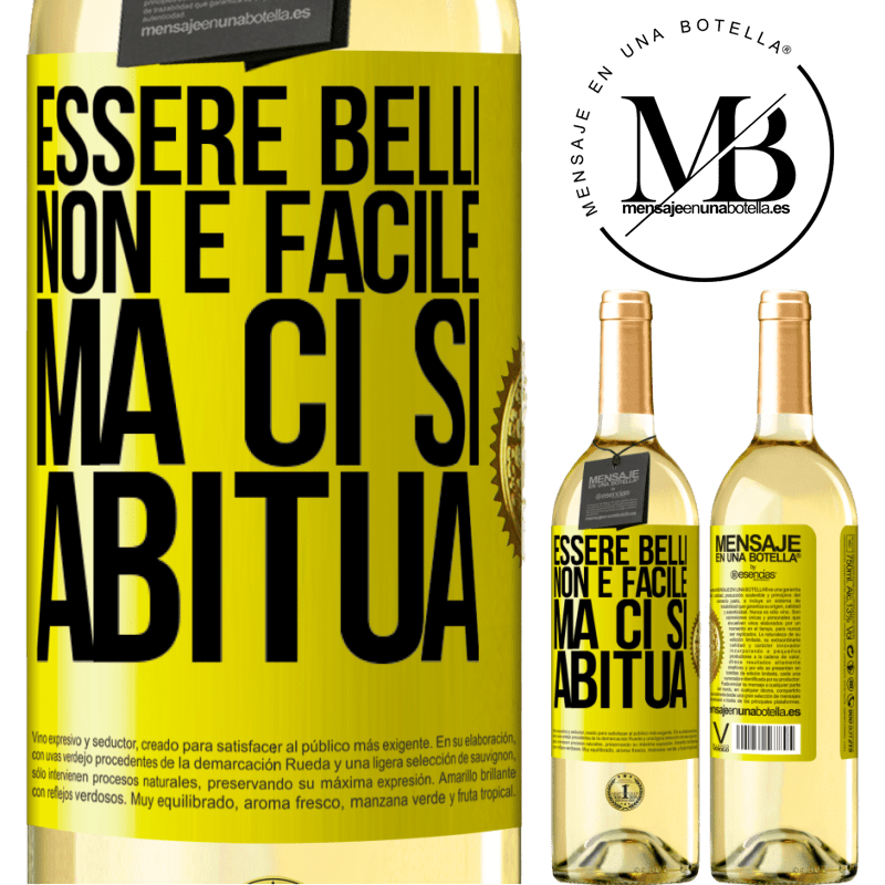 29,95 € Spedizione Gratuita | Vino bianco Edizione WHITE Essere belli non è facile, ma ci si abitua Etichetta Gialla. Etichetta personalizzabile Vino giovane Raccogliere 2024 Verdejo