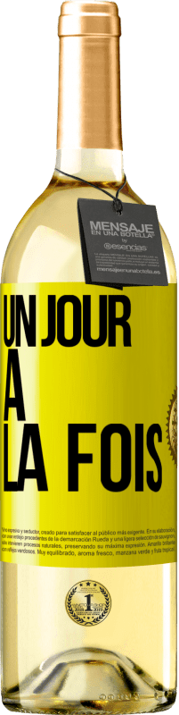 29,95 € | Vin blanc Édition WHITE Un jour à la fois Étiquette Jaune. Étiquette personnalisable Vin jeune Récolte 2024 Verdejo