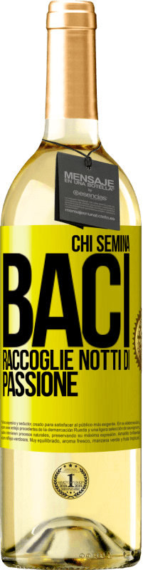 29,95 € | Vino bianco Edizione WHITE Chi semina baci, raccoglie notti di passione Etichetta Gialla. Etichetta personalizzabile Vino giovane Raccogliere 2024 Verdejo