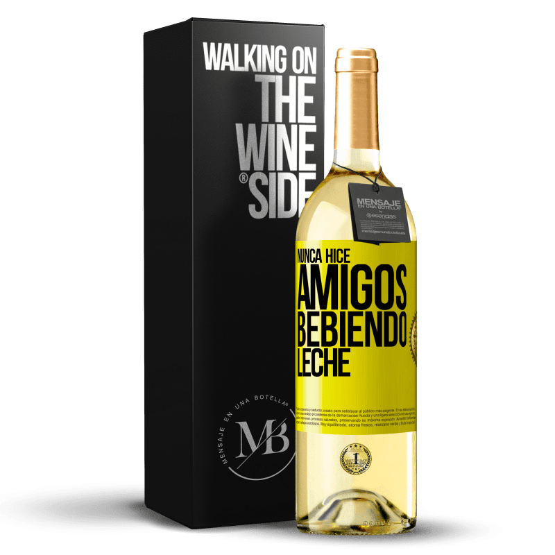 29,95 € Envío gratis | Vino Blanco Edición WHITE Nunca hice amigos bebiendo leche Etiqueta Amarilla. Etiqueta personalizable Vino joven Cosecha 2023 Verdejo