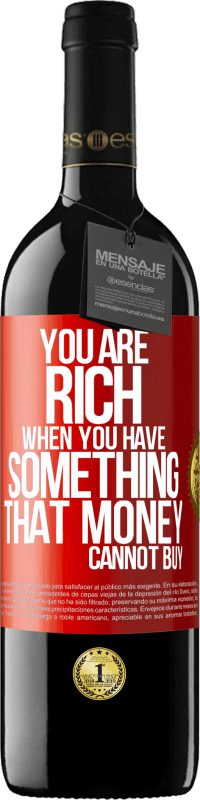 39,95 € 送料無料 | 赤ワイン REDエディション MBE 予約する お金では買えないものがあるとき、あなたは裕福です 赤いタグ. カスタマイズ可能なラベル 予約する 12 月 収穫 2014 Tempranillo