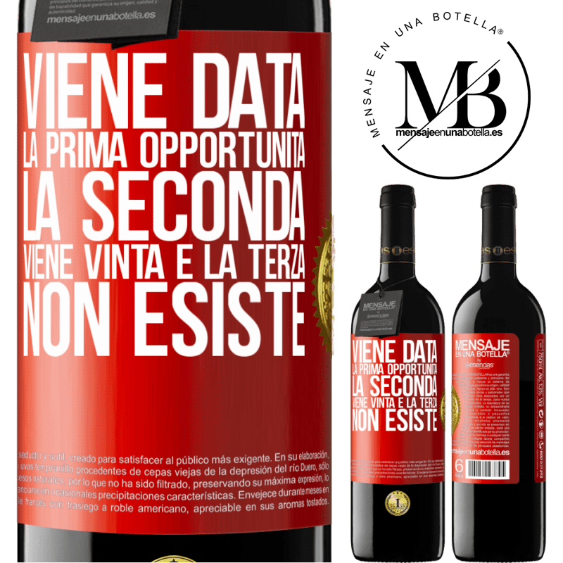 39,95 € Spedizione Gratuita | Vino rosso Edizione RED MBE Riserva Viene data la prima opportunità, la seconda viene vinta e la terza non esiste Etichetta Rossa. Etichetta personalizzabile Riserva 12 Mesi Raccogliere 2014 Tempranillo