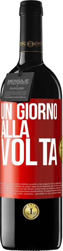 39,95 € Spedizione Gratuita | Vino rosso Edizione RED MBE Riserva Un giorno alla volta Etichetta Rossa. Etichetta personalizzabile Riserva 12 Mesi Raccogliere 2016 Tempranillo