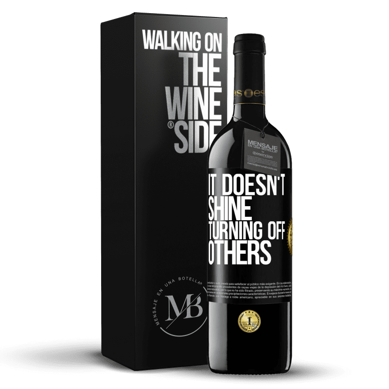 39,95 € Free Shipping | Red Wine RED Edition MBE Reserve It doesn't shine turning off others Black Label. Customizable label Reserve 12 Months Harvest 2014 Tempranillo