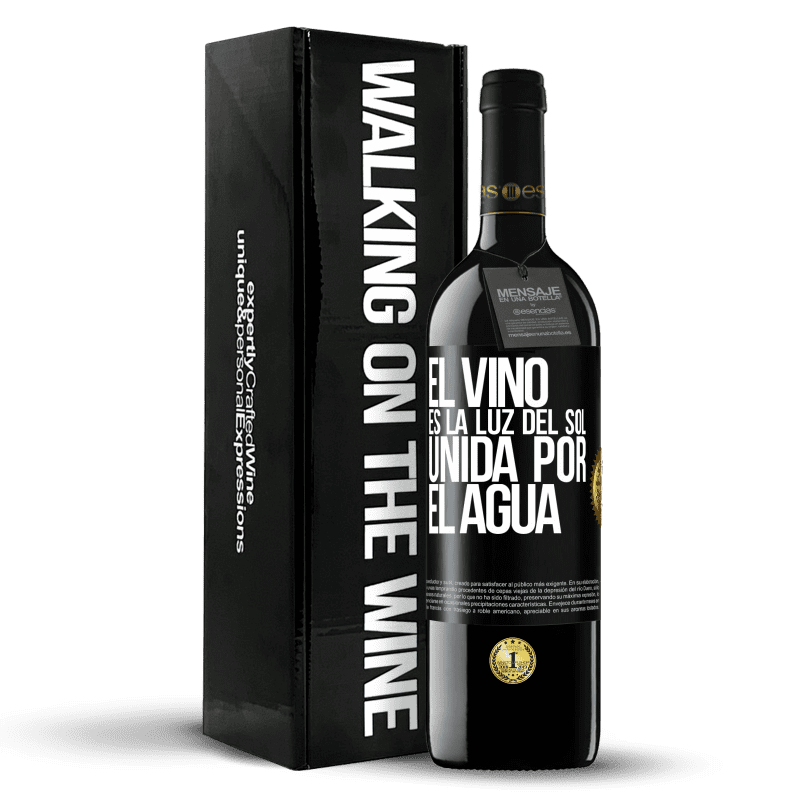 39,95 € Envío gratis | Vino Tinto Edición RED MBE Reserva El vino es la luz del sol, unida por el agua Etiqueta Negra. Etiqueta personalizable Reserva 12 Meses Cosecha 2016 Tempranillo