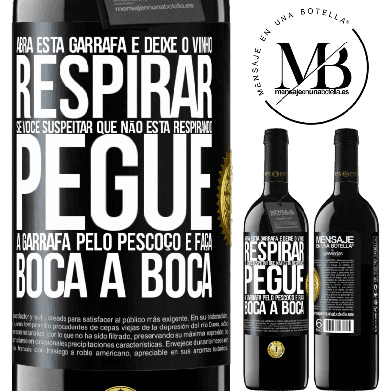 39,95 € Envio grátis | Vinho tinto Edição RED MBE Reserva Abra esta garrafa e deixe o vinho respirar. Se você suspeitar que não está respirando, pegue a garrafa pelo pescoço e faça Etiqueta Preta. Etiqueta personalizável Reserva 12 Meses Colheita 2014 Tempranillo