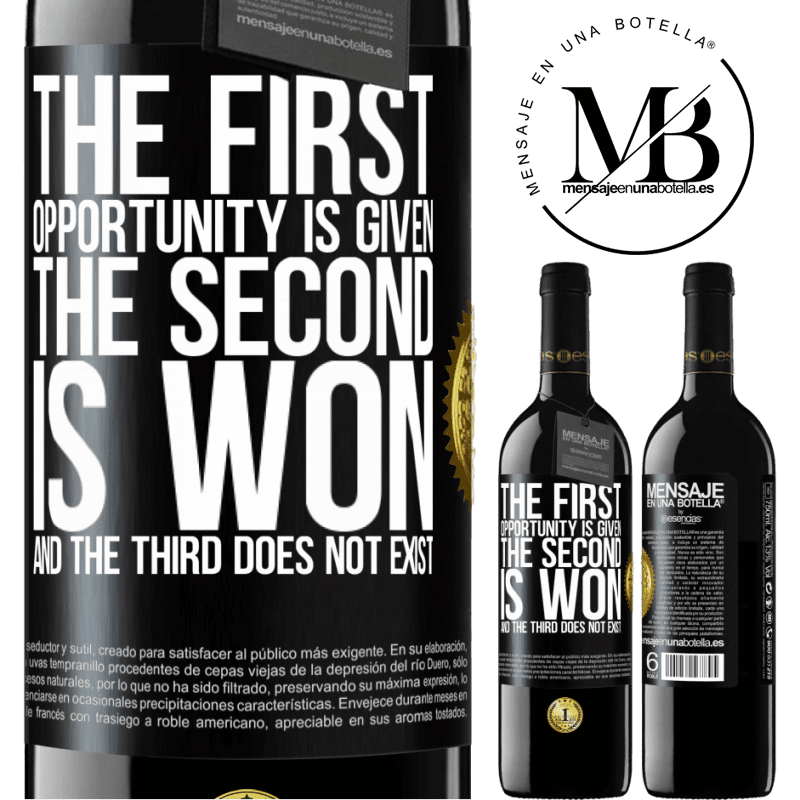 39,95 € Free Shipping | Red Wine RED Edition MBE Reserve The first opportunity is given, the second is won, and the third does not exist Black Label. Customizable label Reserve 12 Months Harvest 2014 Tempranillo