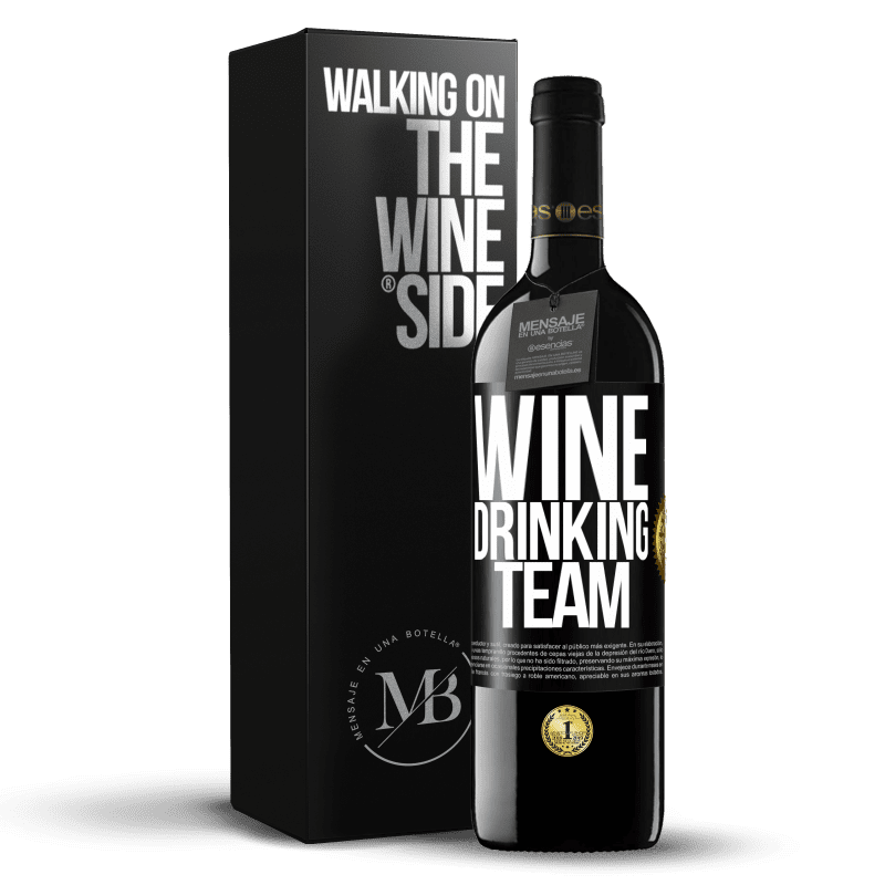 24,95 € Free Shipping | Red Wine RED Edition Crianza 6 Months Wine drinking team Black Label. Customizable label Aging in oak barrels 6 Months Harvest 2019 Tempranillo
