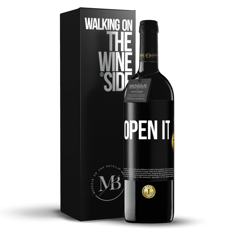 39,95 € Free Shipping | Red Wine RED Edition MBE Reserve Open it Black Label. Customizable label Reserve 12 Months Harvest 2015 Tempranillo