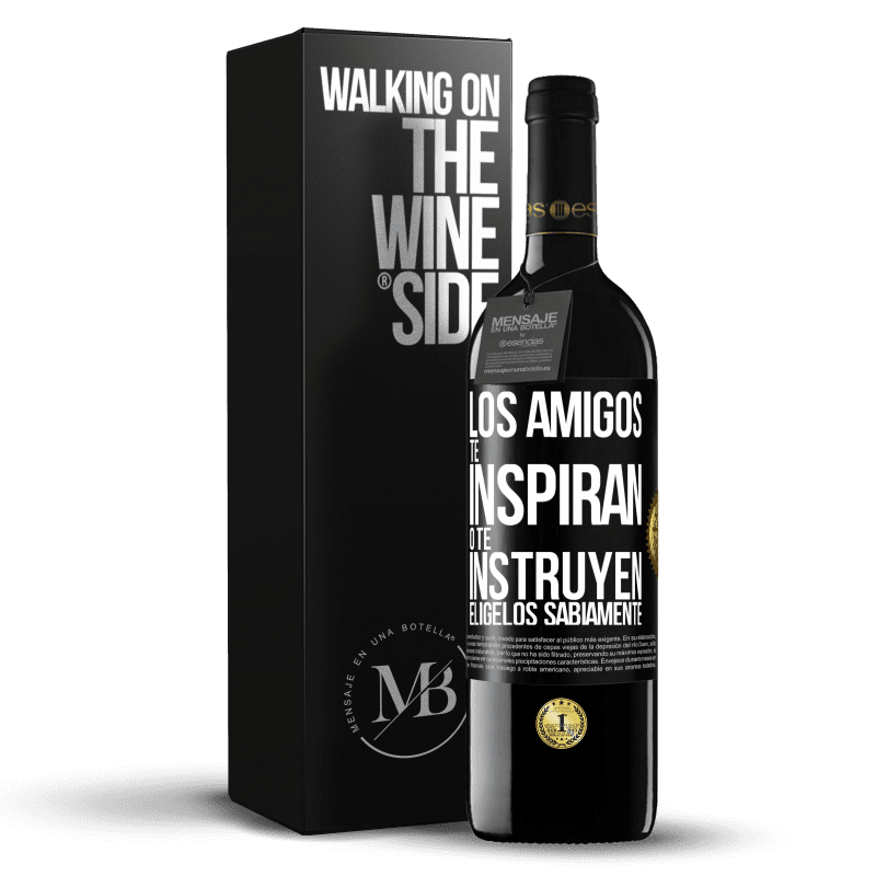 39,95 € Envío gratis | Vino Tinto Edición RED MBE Reserva Los amigos te inspiran o te instruyen. Elígelos sabiamente Etiqueta Negra. Etiqueta personalizable Reserva 12 Meses Cosecha 2014 Tempranillo