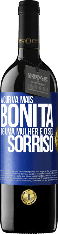 39,95 € | Vinho tinto Edição RED MBE Reserva A curva mais bonita de uma mulher é o seu sorriso Etiqueta Azul. Etiqueta personalizável Reserva 12 Meses Colheita 2015 Tempranillo