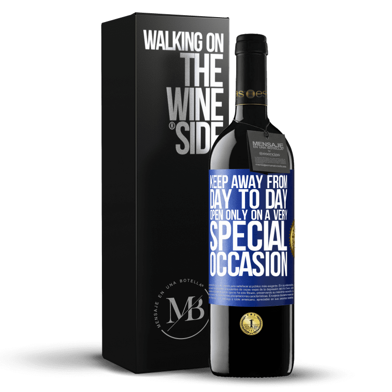 39,95 € Free Shipping | Red Wine RED Edition MBE Reserve Keep away from day to day. Open only on a very special occasion Blue Label. Customizable label Reserve 12 Months Harvest 2014 Tempranillo