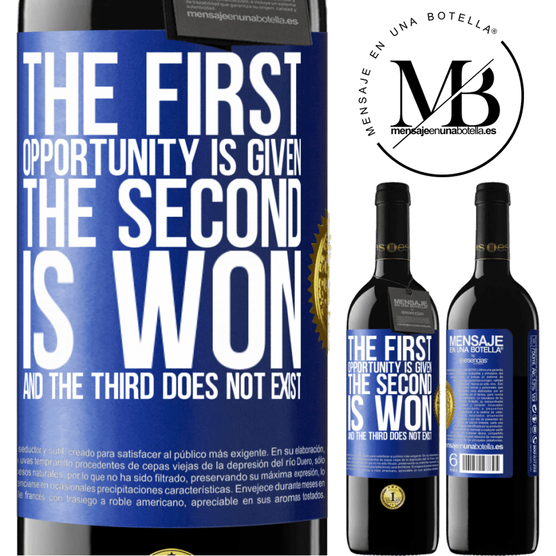 39,95 € Free Shipping | Red Wine RED Edition MBE Reserve The first opportunity is given, the second is won, and the third does not exist Blue Label. Customizable label Reserve 12 Months Harvest 2016 Tempranillo