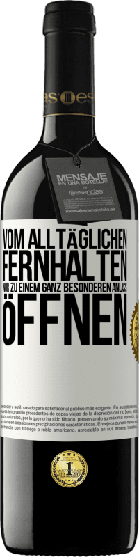 39,95 € Kostenloser Versand | Rotwein RED Ausgabe MBE Reserve Vom alltäglichen fernhalten. Nur zu einem ganz besonderen Anlass öffnen Weißes Etikett. Anpassbares Etikett Reserve 12 Monate Ernte 2016 Tempranillo
