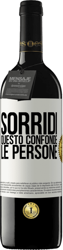 39,95 € Spedizione Gratuita | Vino rosso Edizione RED MBE Riserva Sorridi, questo confonde le persone Etichetta Bianca. Etichetta personalizzabile Riserva 12 Mesi Raccogliere 2016 Tempranillo