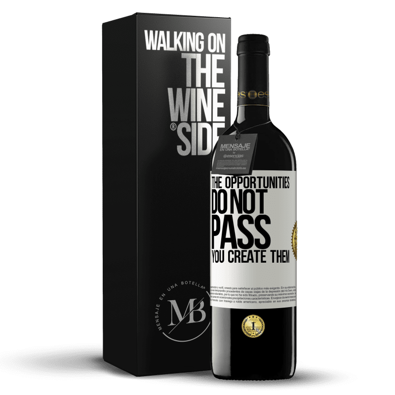 39,95 € Free Shipping | Red Wine RED Edition MBE Reserve The opportunities do not pass. You create them White Label. Customizable label Reserve 12 Months Harvest 2014 Tempranillo